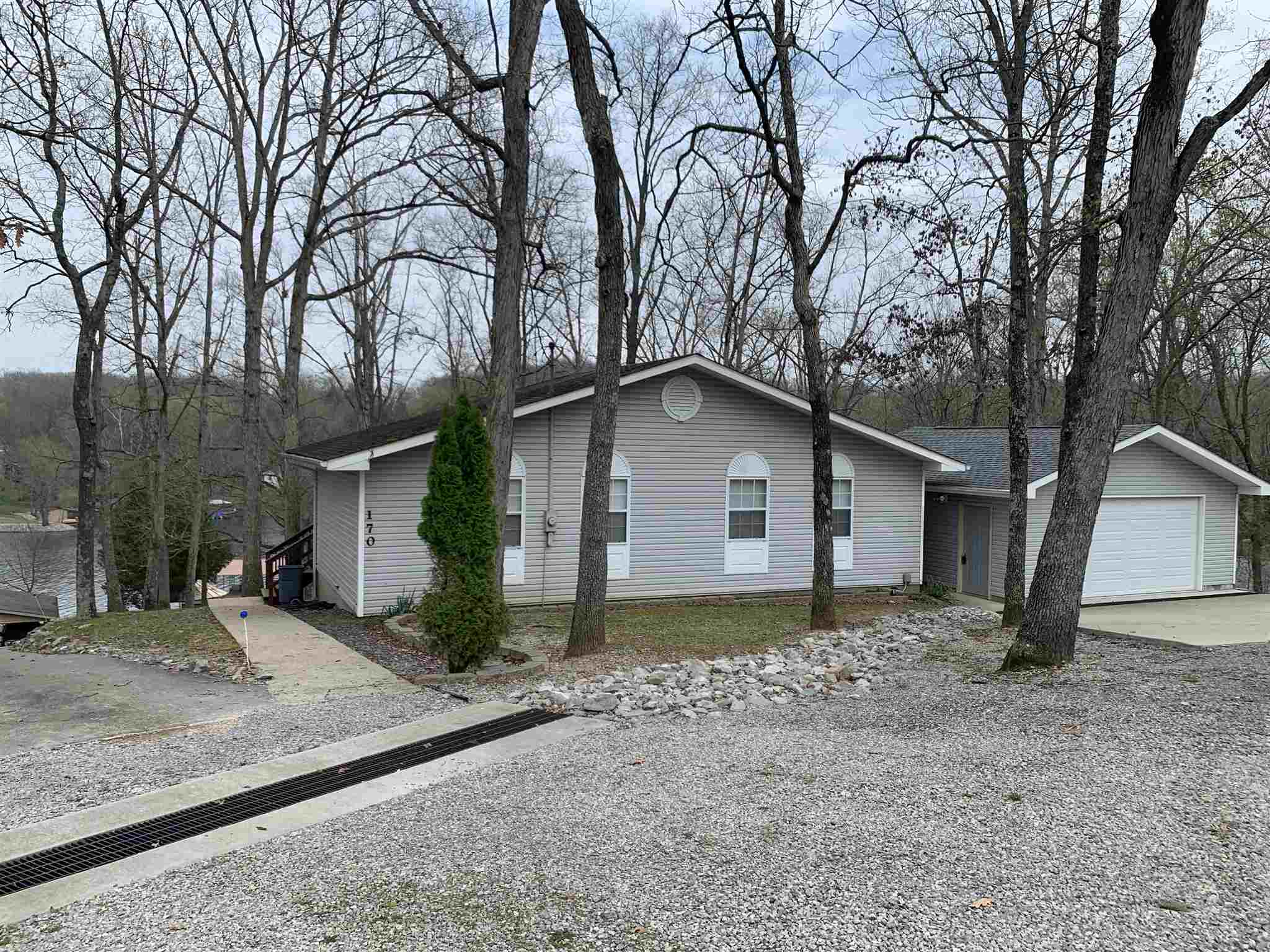 170 Sandy Point Goreville, IL 62939 - Photo 3 of 50 Gallery Image 3