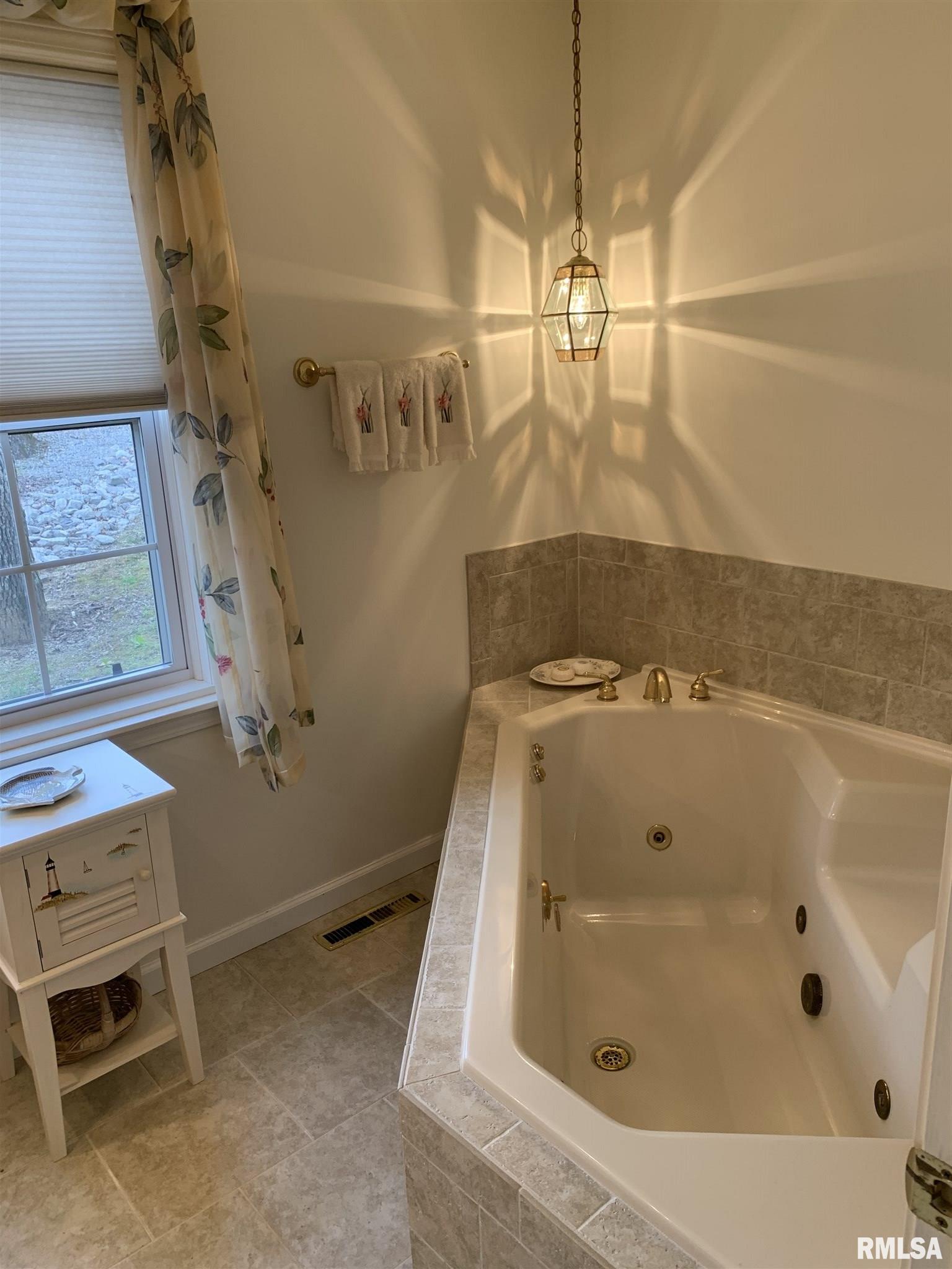 170 Sandy Point Goreville, IL 62939 - Photo 40 of 50 Gallery Image 40