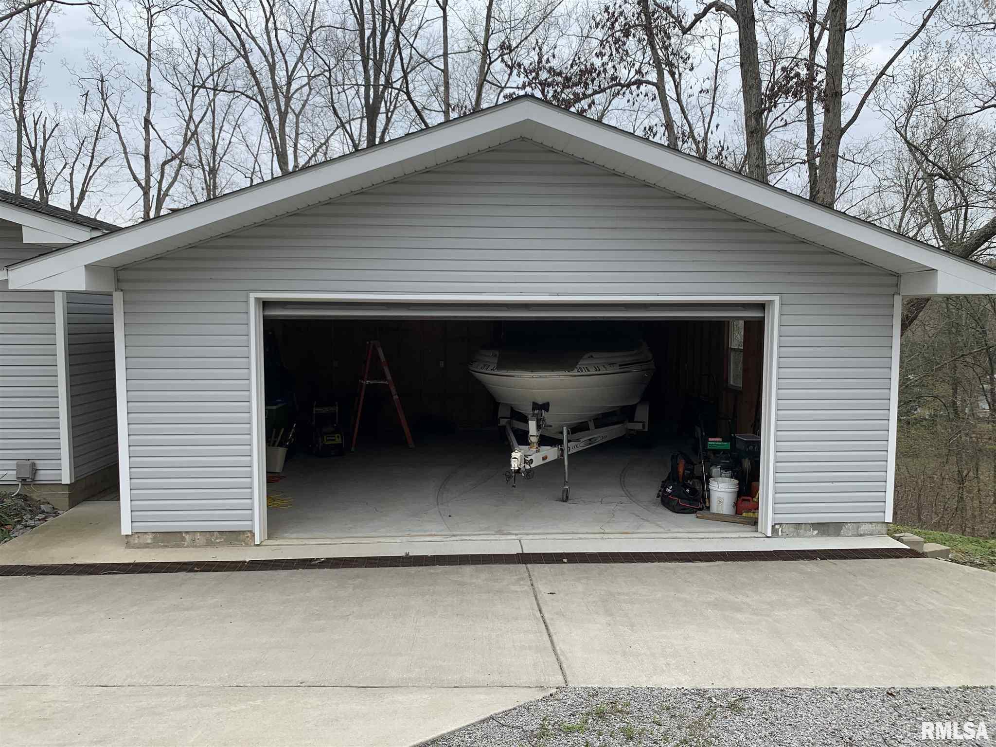 170 Sandy Point Goreville, IL 62939 - Photo 5 of 50 Gallery Image 5