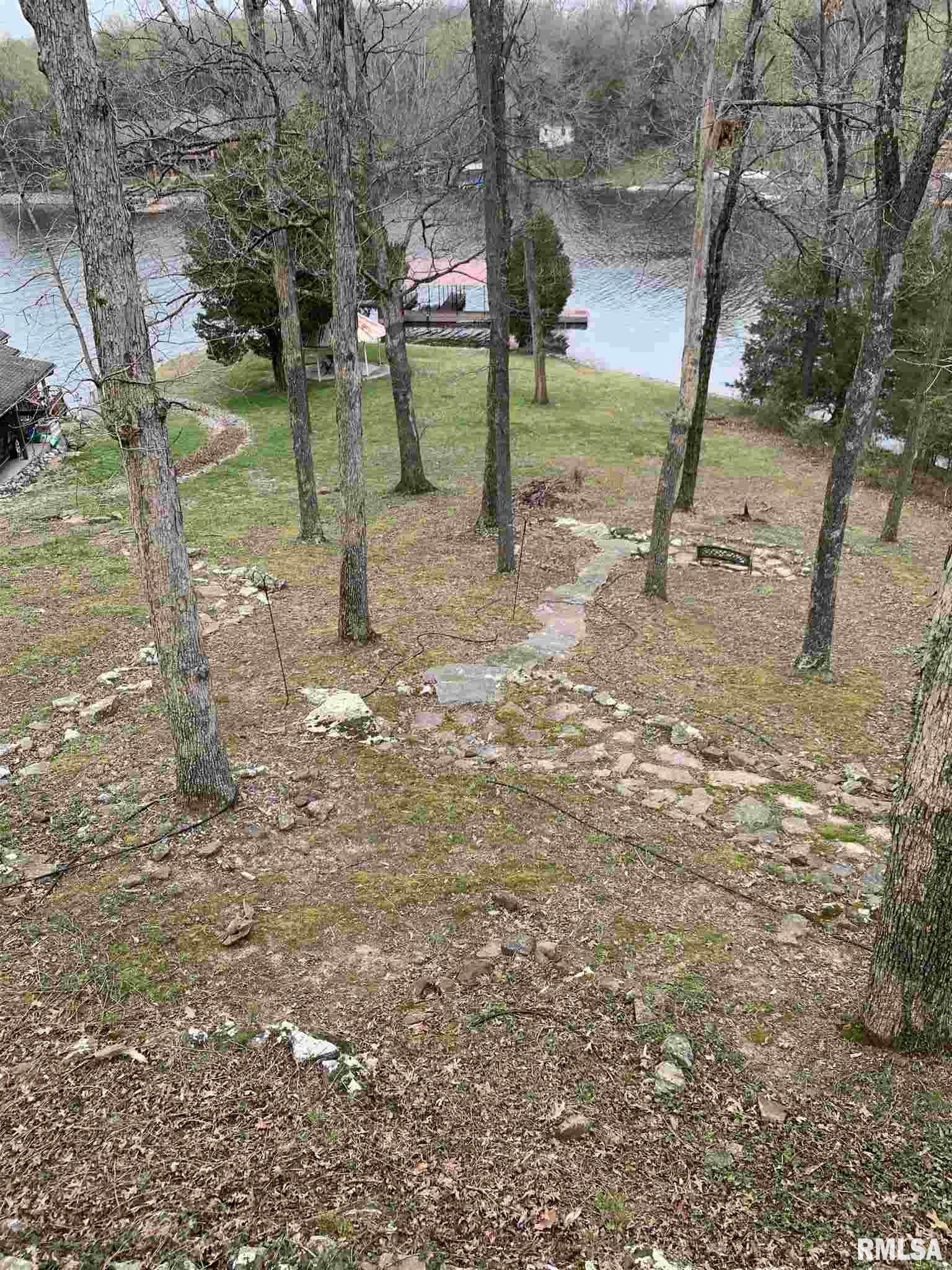 170 Sandy Point Goreville, IL 62939 - Photo 8 of 50 Gallery Image 8