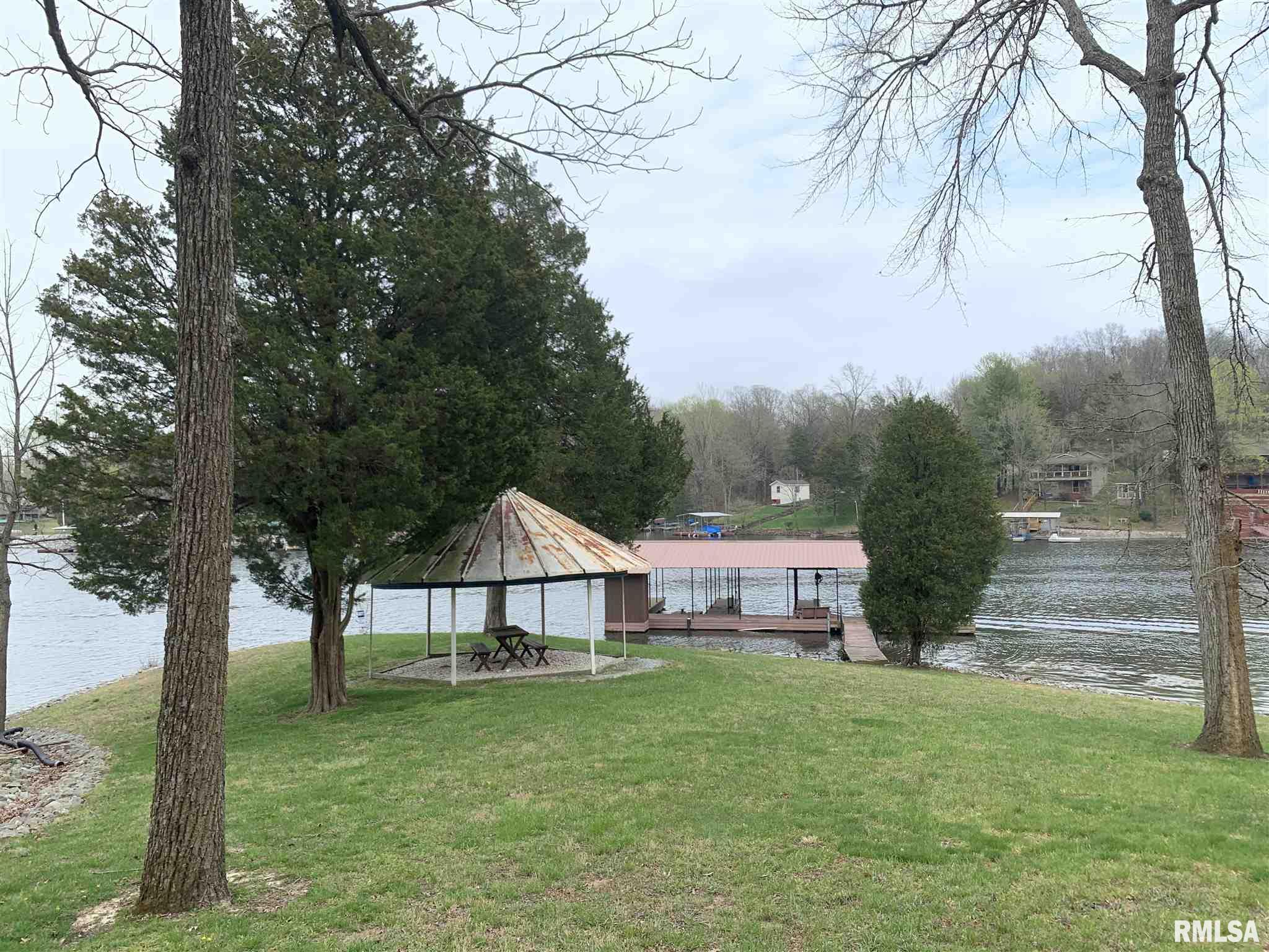 170 Sandy Point Goreville, IL 62939 - Photo 9 of 50 Gallery Image 9