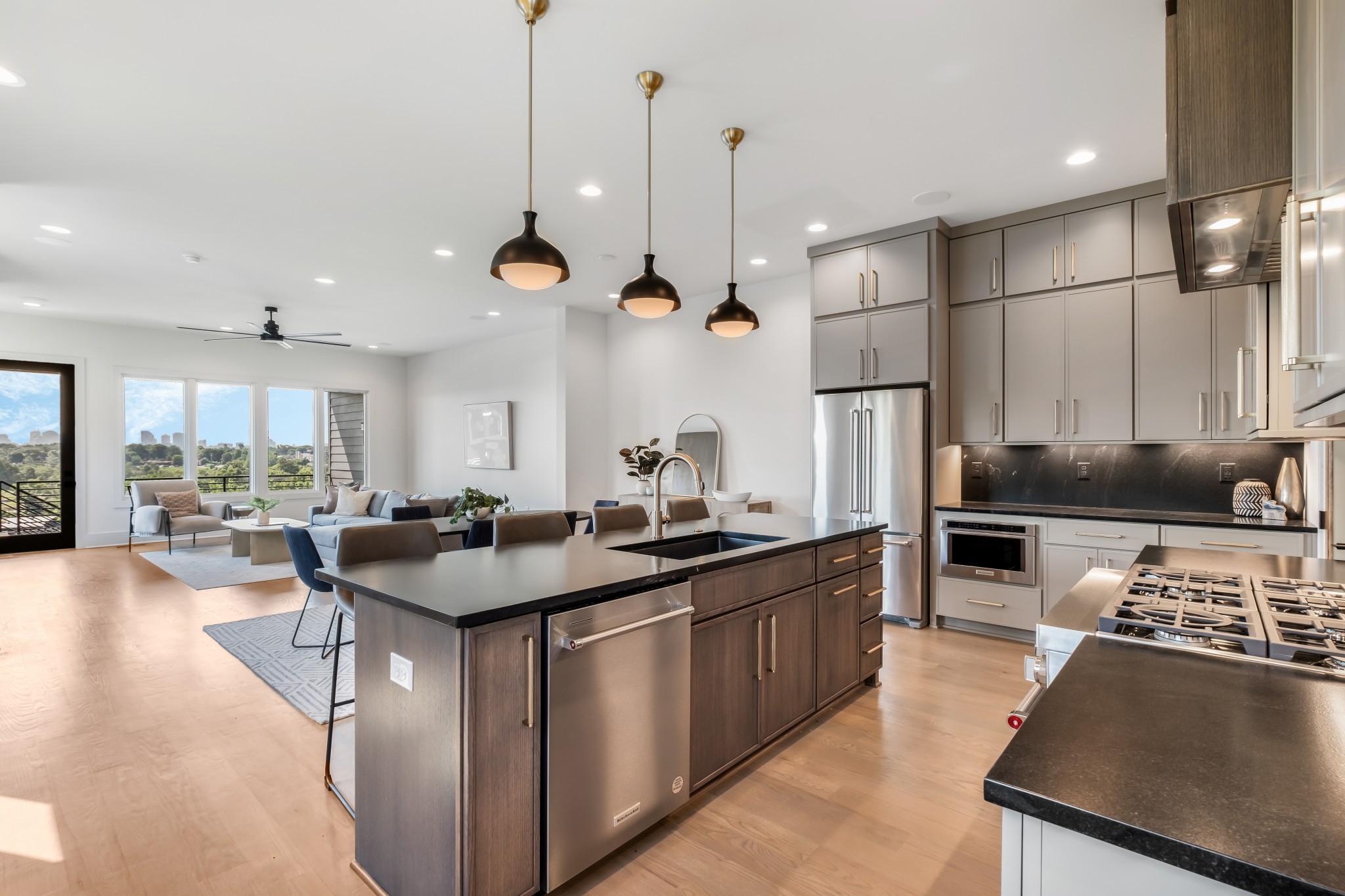 2118 Cliff Drive, Unit D Nashville, TN 37218 - Photo 9 of 38