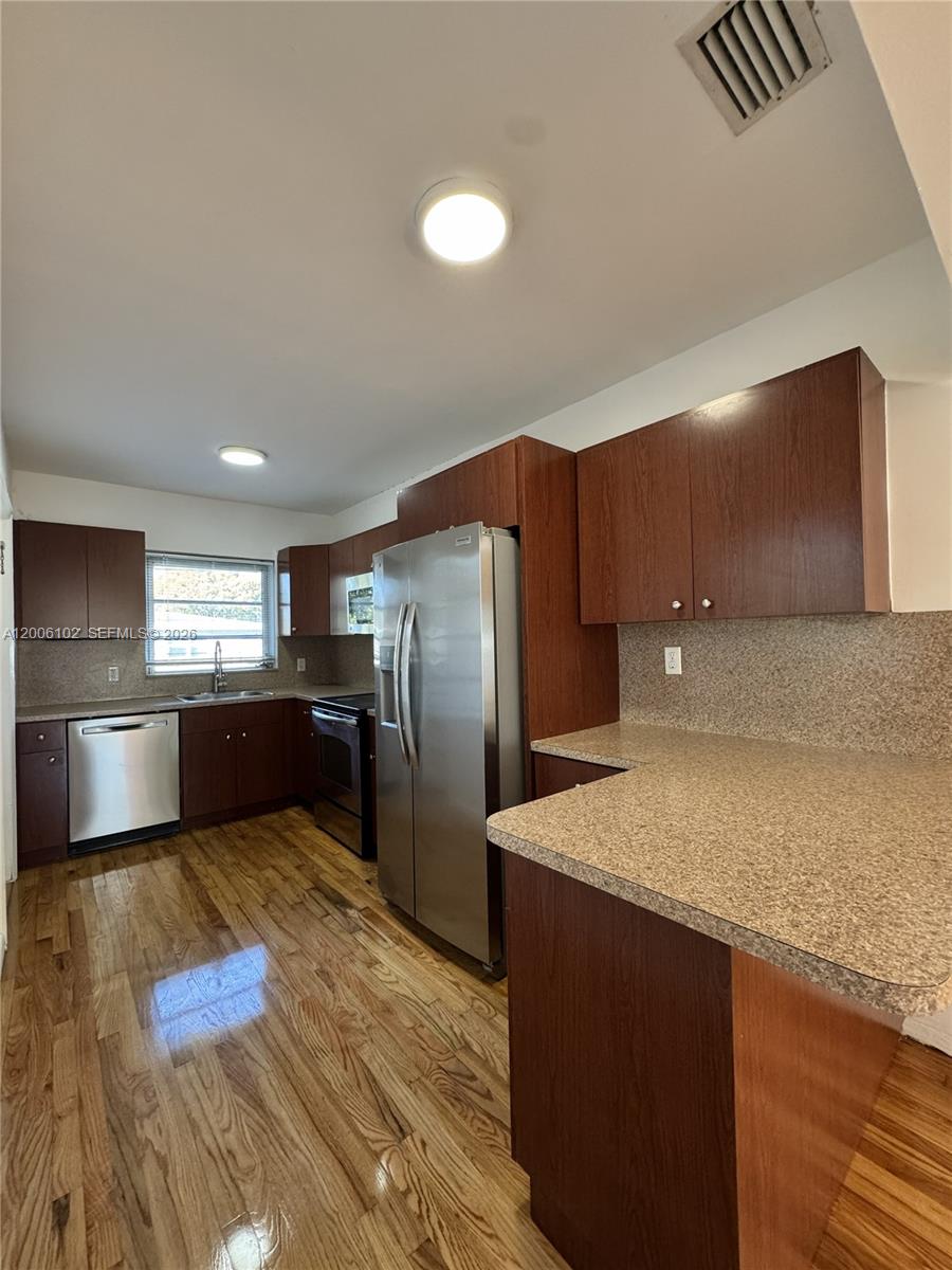 5353 Southwest 6th Street Miami, FL 33134 - Photo 5 of 15