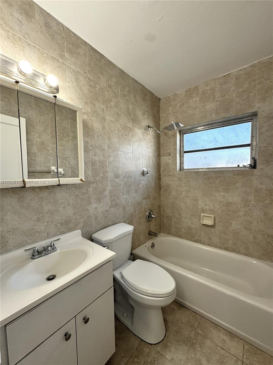 5353 Southwest 6th Street Miami, FL 33134 - Photo 9 of 15
