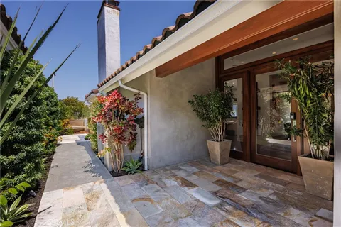 $3,595,000 | 1907 Yacht Maria, Newport Beach, CA 92660