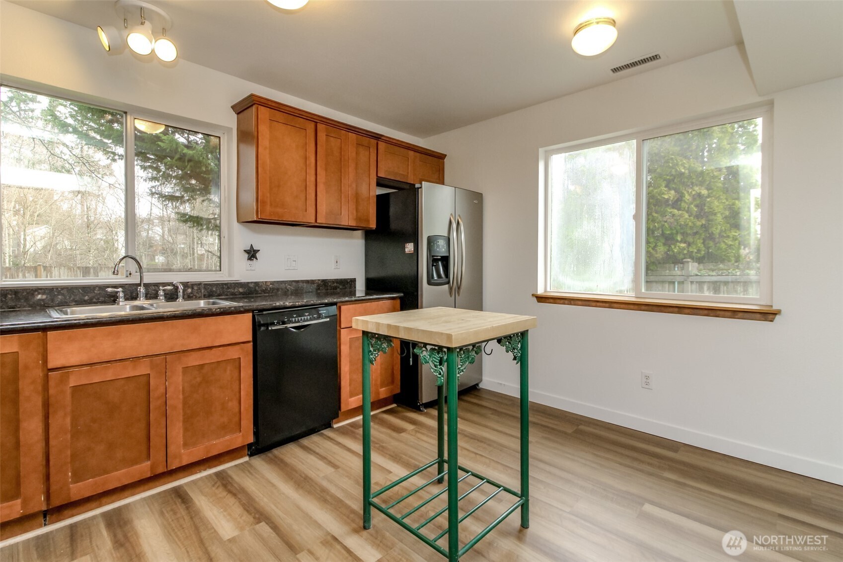 26334 127th Avenue Southeast Kent, WA 98030 - Photo 13 of 37