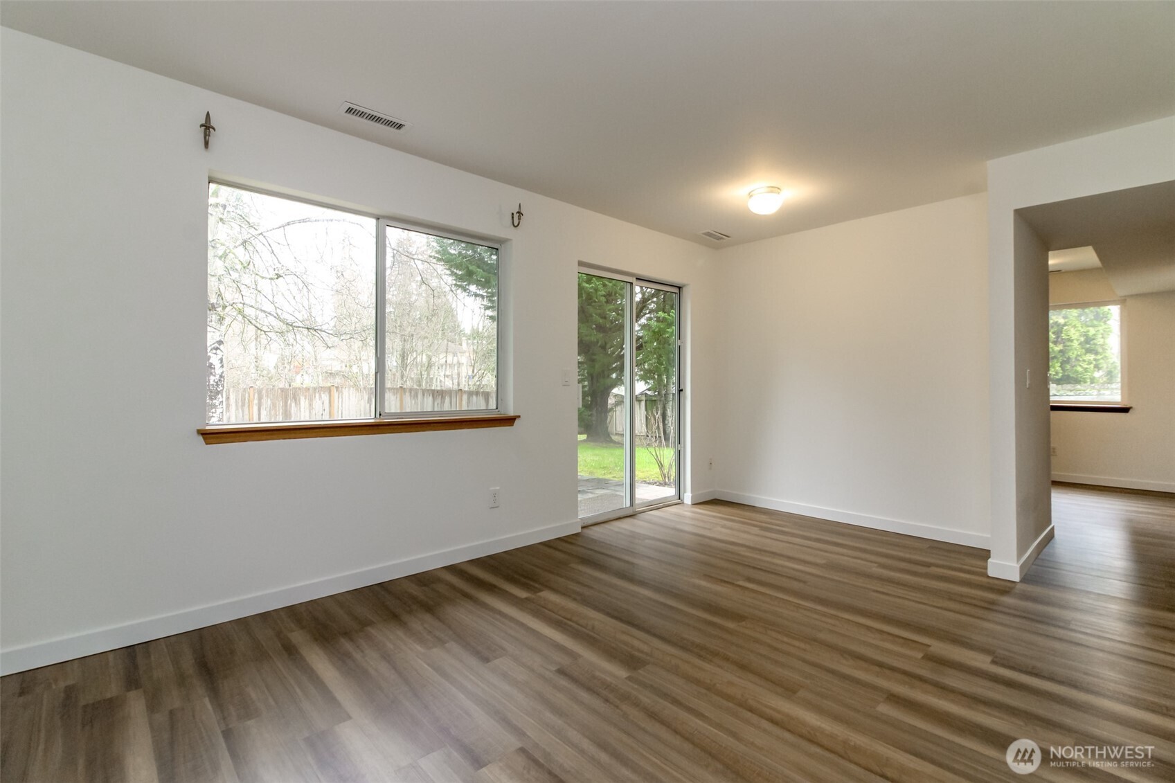 26334 127th Avenue Southeast Kent, WA 98030 - Photo 16 of 37