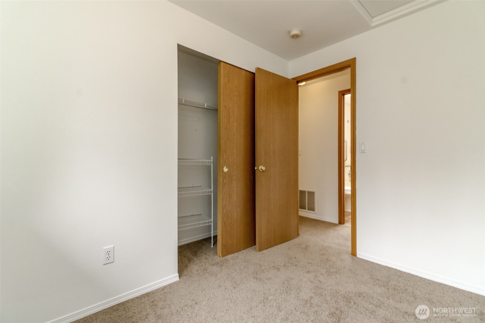 26334 127th Avenue Southeast Kent, WA 98030 - Photo 27 of 37