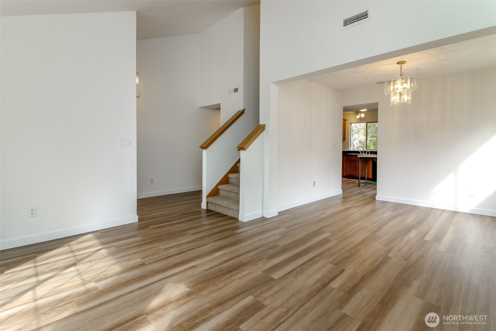 26334 127th Avenue Southeast Kent, WA 98030 - Photo 10 of 37