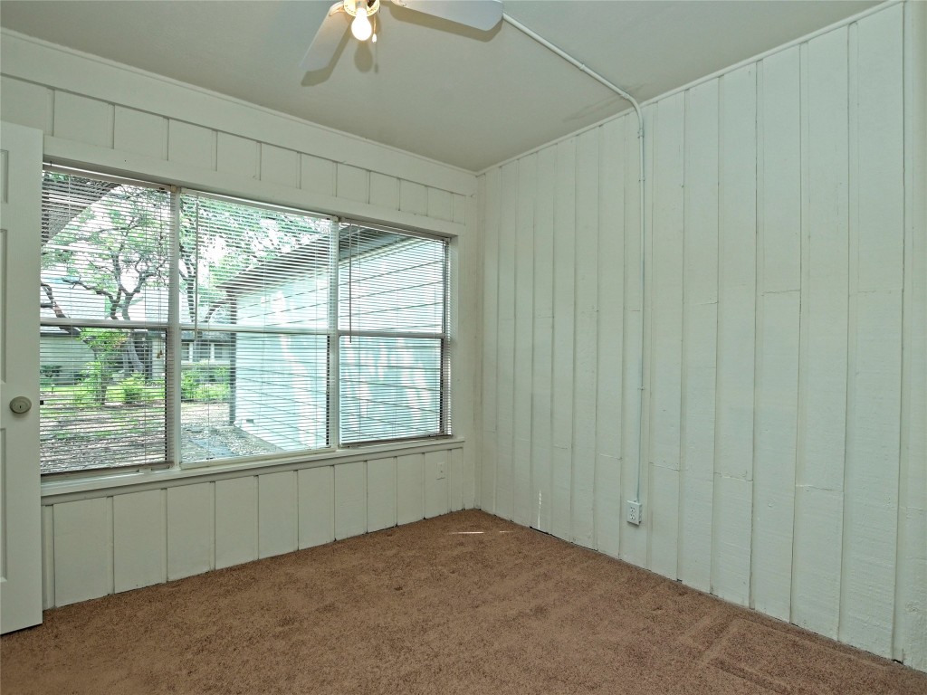3 Casa Verde Street Lakeway, TX 78734 - Photo 12 of 30 a view of an empty room with a window