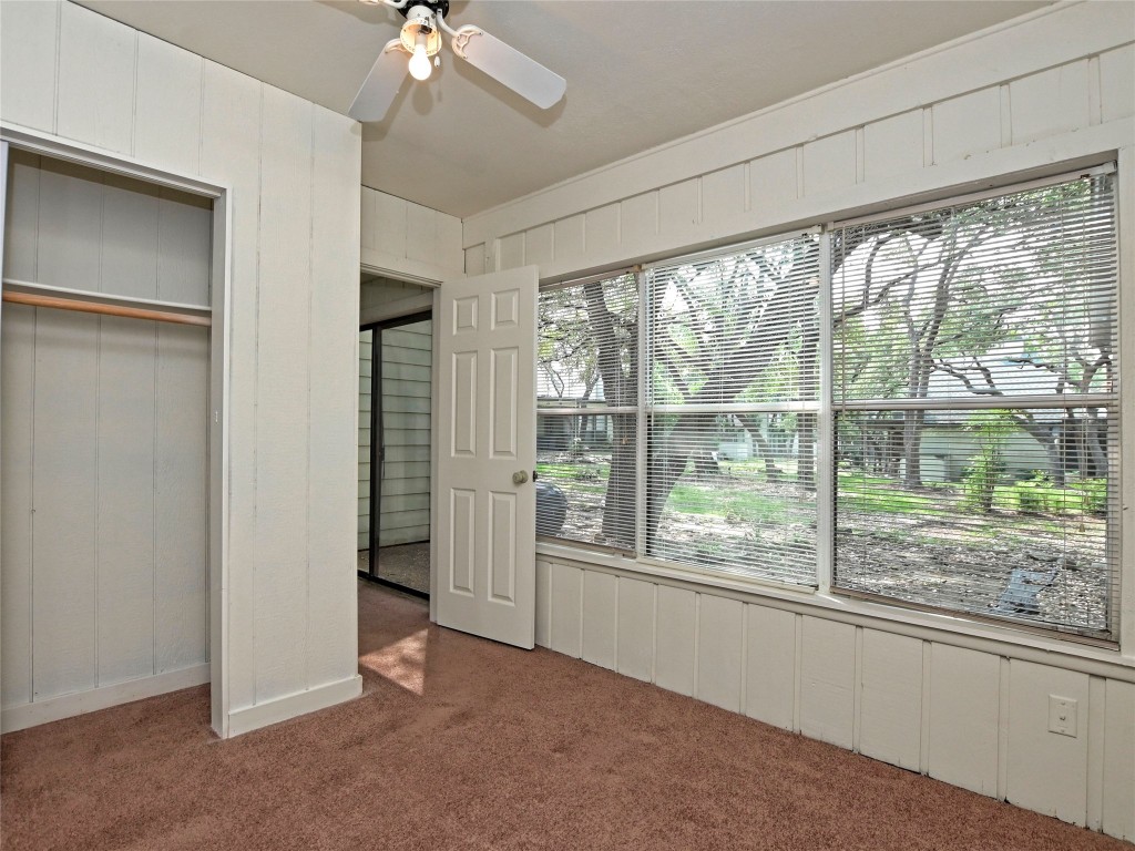 3 Casa Verde Street Lakeway, TX 78734 - Photo 13 of 30 a view of an empty room with a window