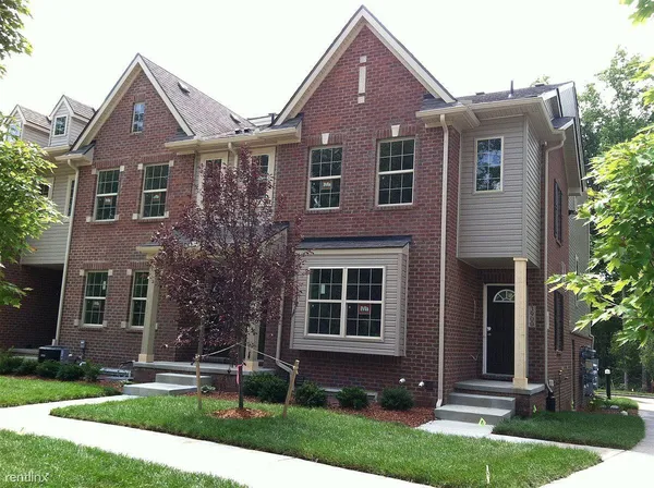 $1,925 | 3932 Cloverlane Drive, Ypsilanti, MI 48197