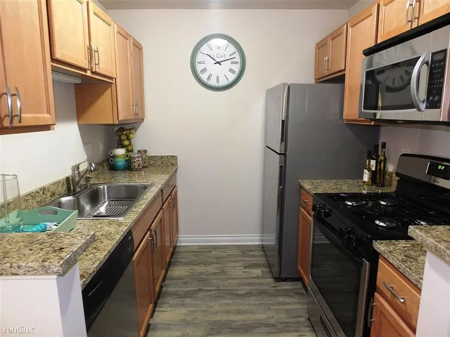 $2,250 | 3992 Cloverlane Drive, Ypsilanti, MI 48197