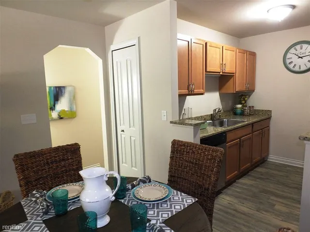 $2,250 | 3992 Cloverlane Drive, Ypsilanti, MI 48197