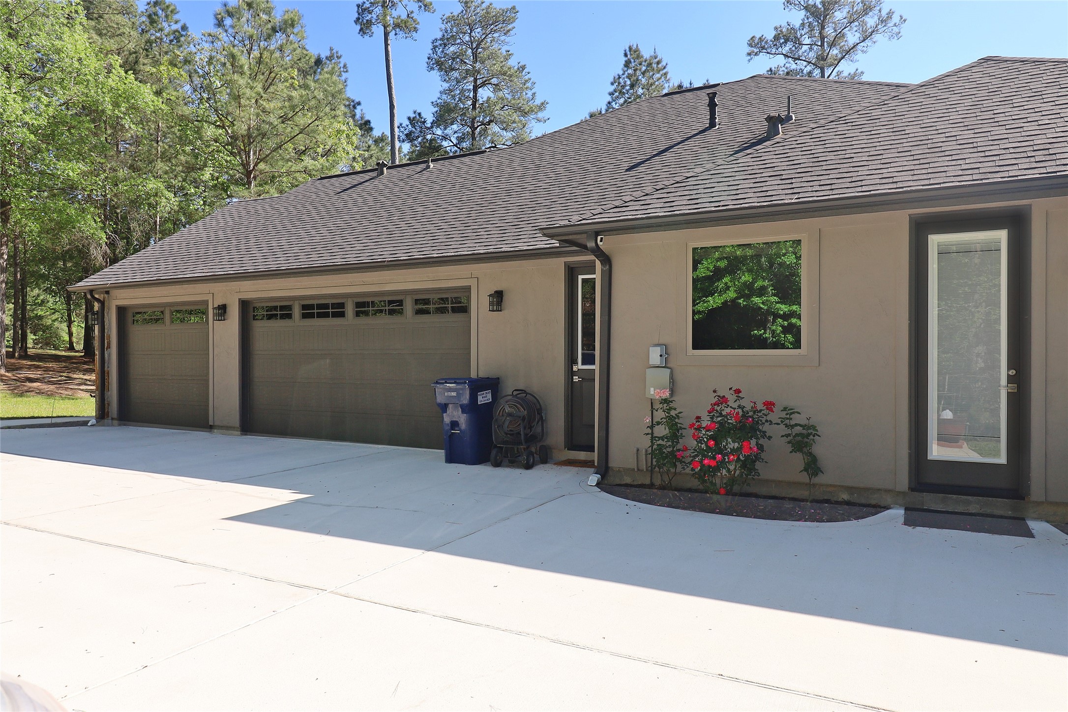 121 Red Hawk Road Huntsville, TX 77340 - Photo 46 of 48 3 car PLUS