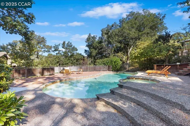 $1,595,000 | 4 Wanda Lane, Orinda, CA 94563
