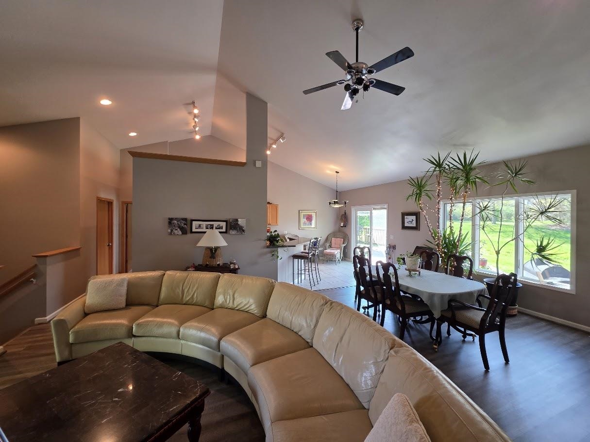 125 Meadow Ridge Lane Madison, WI 53704 - Photo 3 of 47
