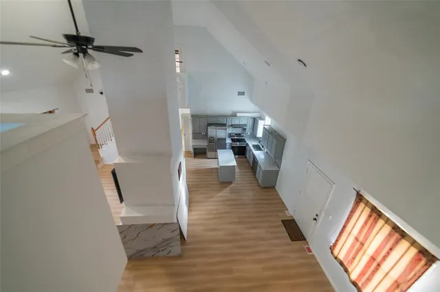 a view of livingroom with furniture