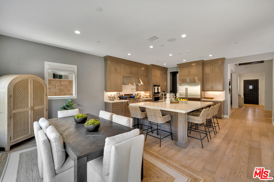 20607 Bluebird Court Porter Ranch, CA 91326 - Photo 11 of 38 Gallery Image 11