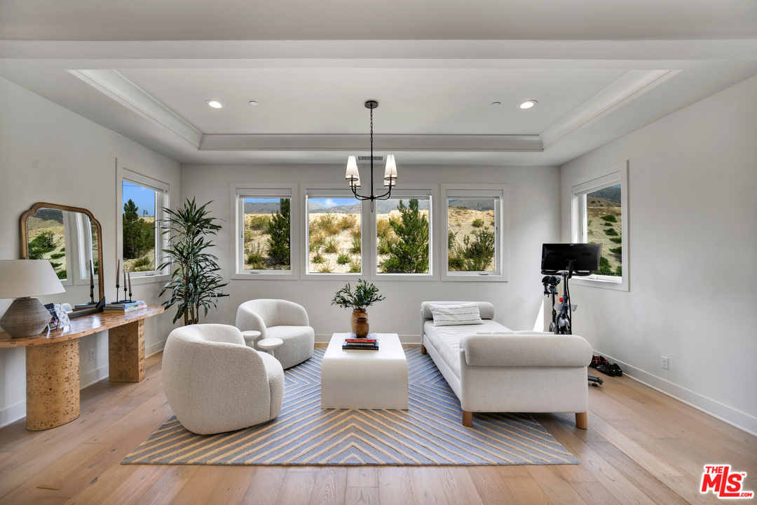 20607 Bluebird Court Porter Ranch, CA 91326 - Photo 20 of 38 Gallery Image 20