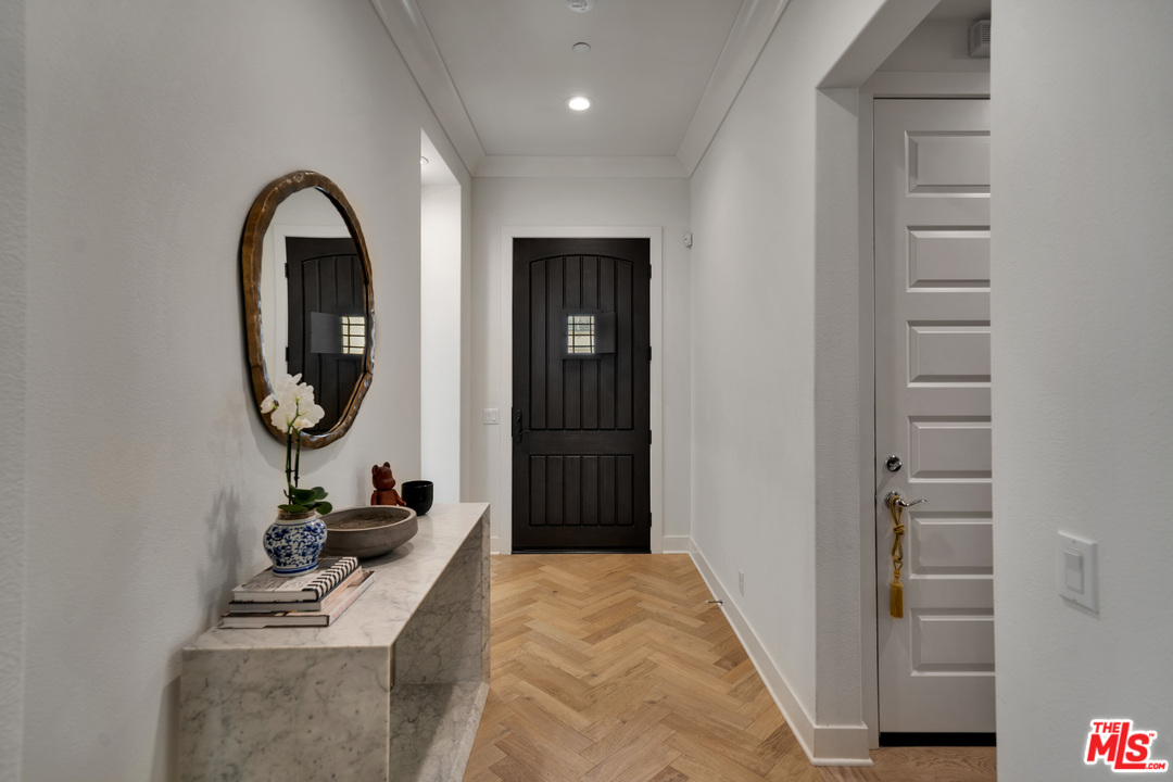 20607 Bluebird Court Porter Ranch, CA 91326 - Photo 3 of 38 Gallery Image 3