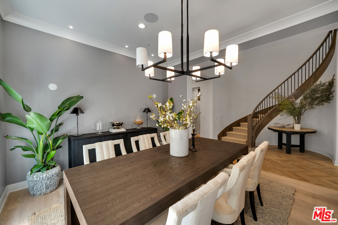 20607 Bluebird Court Porter Ranch, CA 91326 - Photo 5 of 38 Gallery Image 5