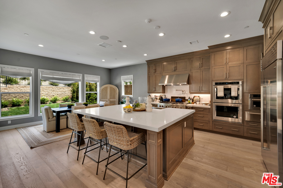 20607 Bluebird Court Porter Ranch, CA 91326 - Photo 8 of 38 Gallery Image 8