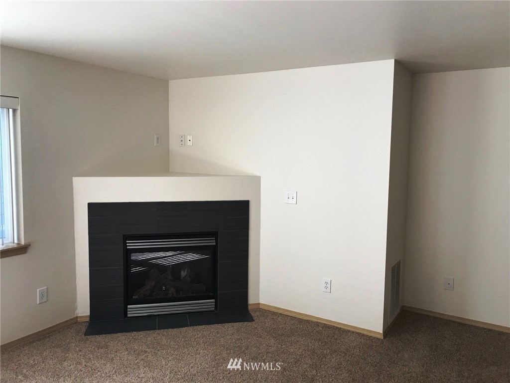 3905 152nd Place Southeast Bothell, WA 98012 - Photo 6 of 20