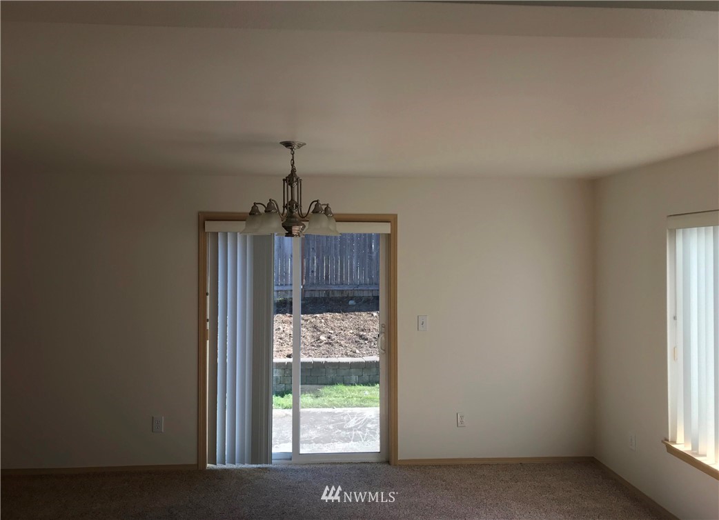 3905 152nd Place Southeast Bothell, WA 98012 - Photo 7 of 20