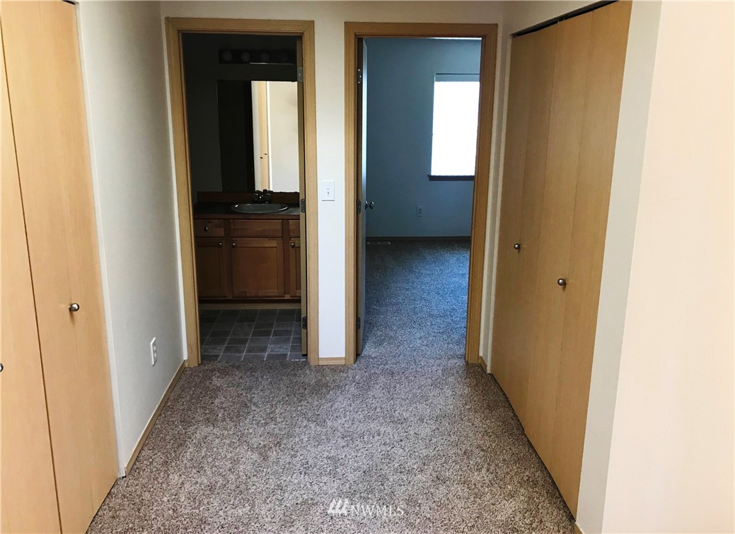 3905 152nd Place Southeast Bothell, WA 98012 - Photo 8 of 20