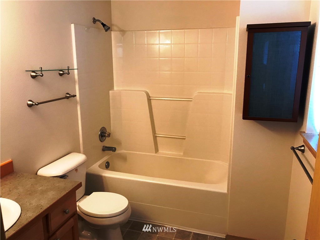 3905 152nd Place Southeast Bothell, WA 98012 - Photo 9 of 20