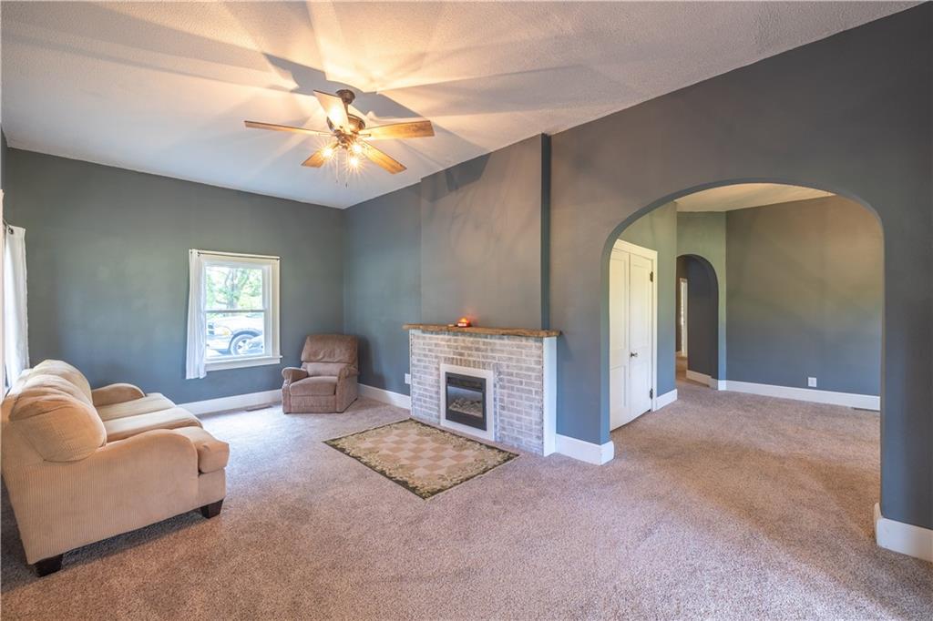 690 Hospital Road Franklin, IN 46131 - Photo 9 of 27 Gallery Image 9