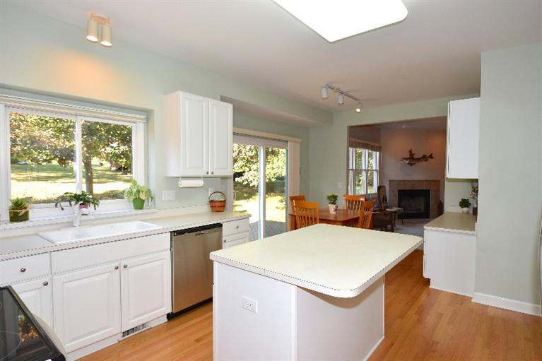 1820 Chicory Ridge Ann Arbor, MI 48103 - Photo 13 of 42 Photo 13
