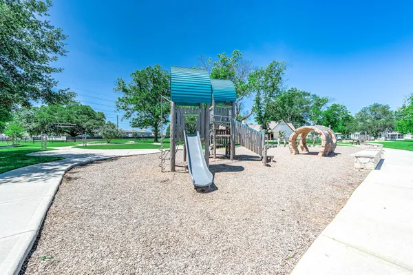 $1,850 | 24042 Hay Needle Lane, Hockley, TX 77447