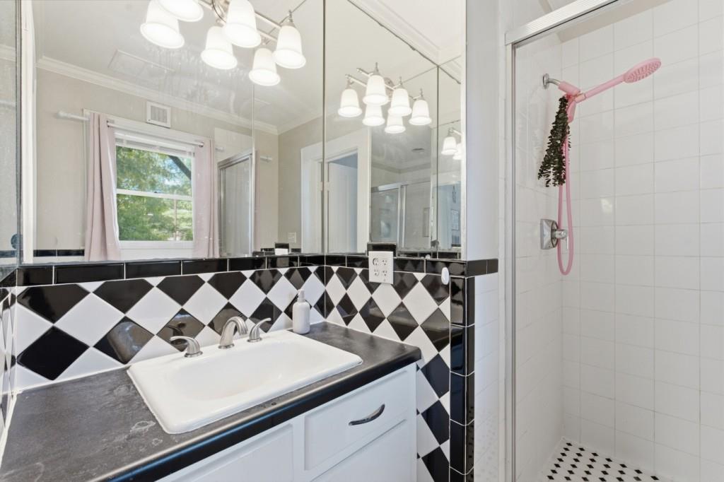 515 Calhoun Street Northwest Atlanta, GA 30318 - Photo 20 of 26