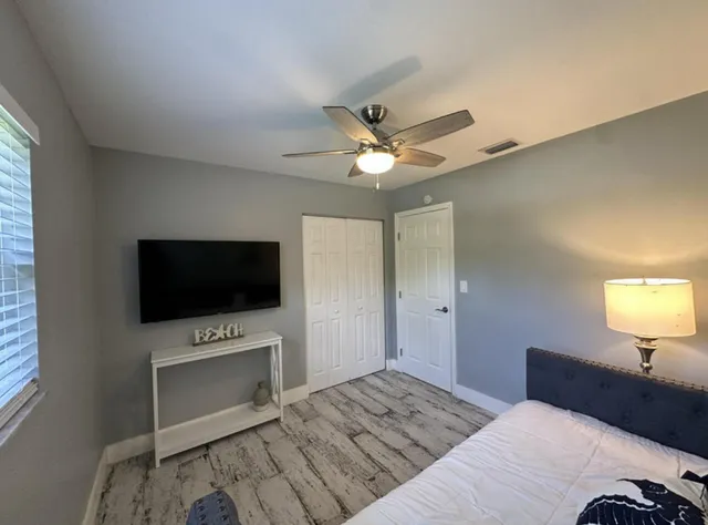 $6,000 | 270 Northwest 36th Street, Boca Raton, FL 33431