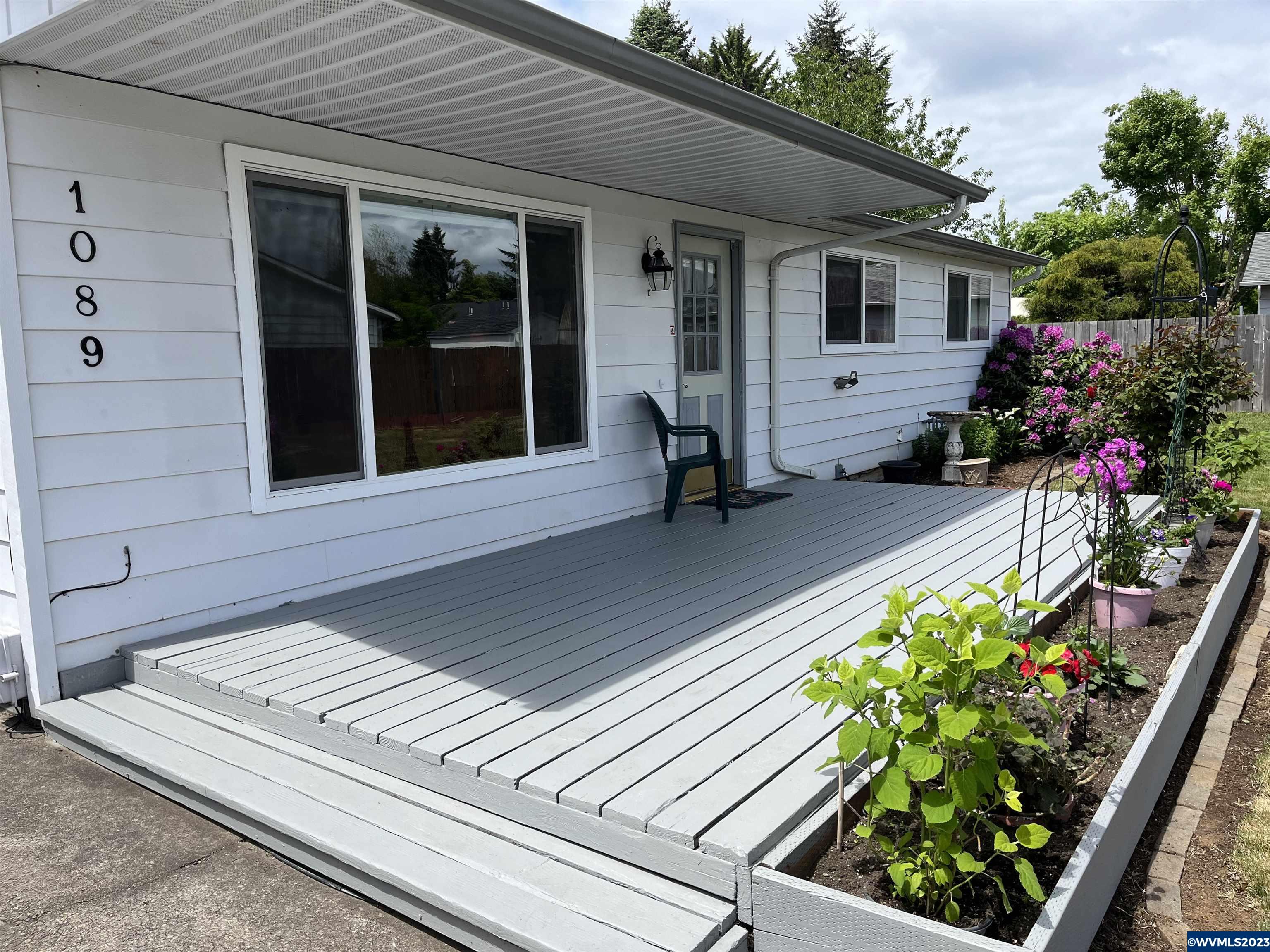 1089 Fabry Road Southeast Salem, OR 97306 - Photo 2 of 31