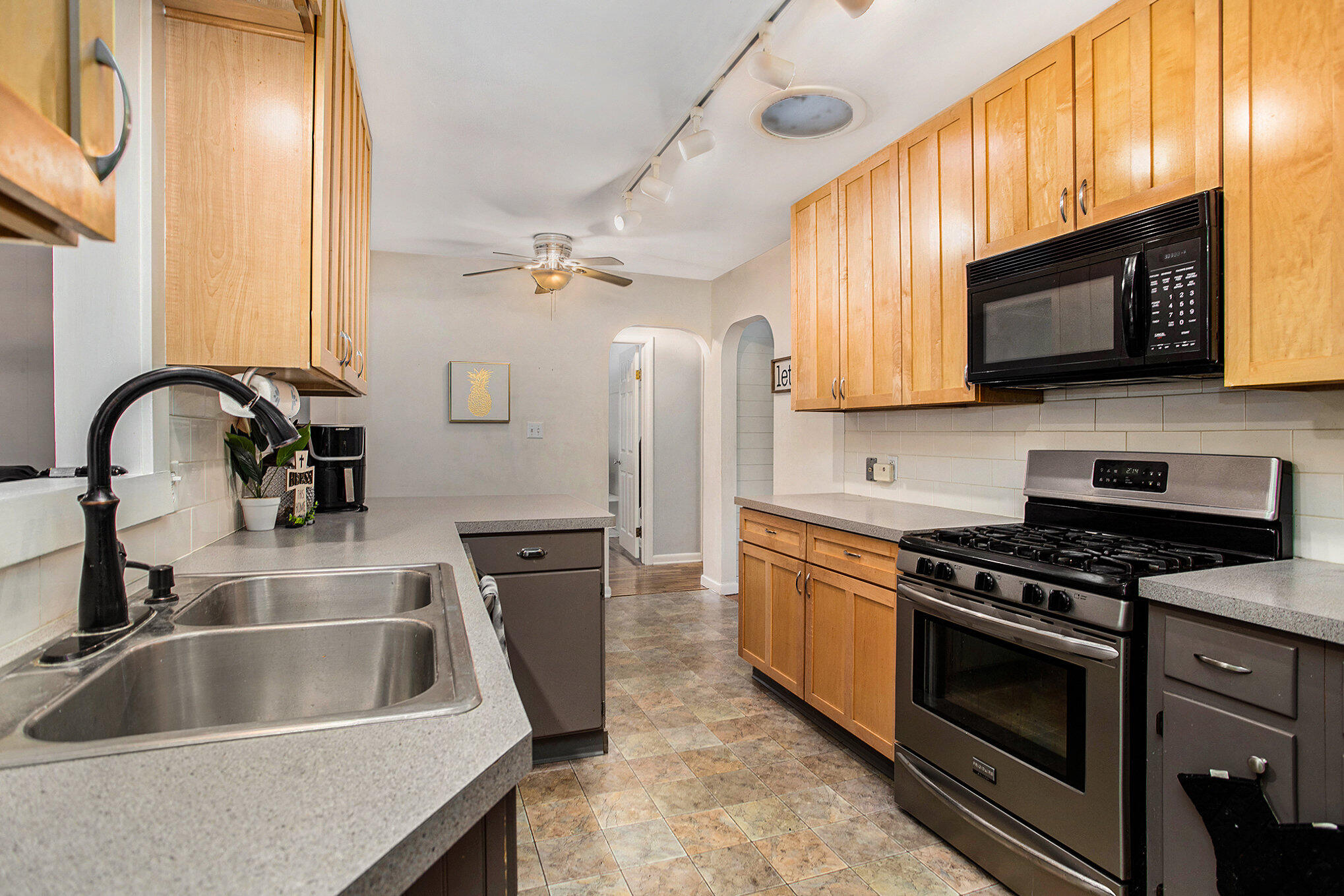 169 Mason Road Battle Creek, MI 49015 - Photo 11 of 29 169 Mason Rd - 12