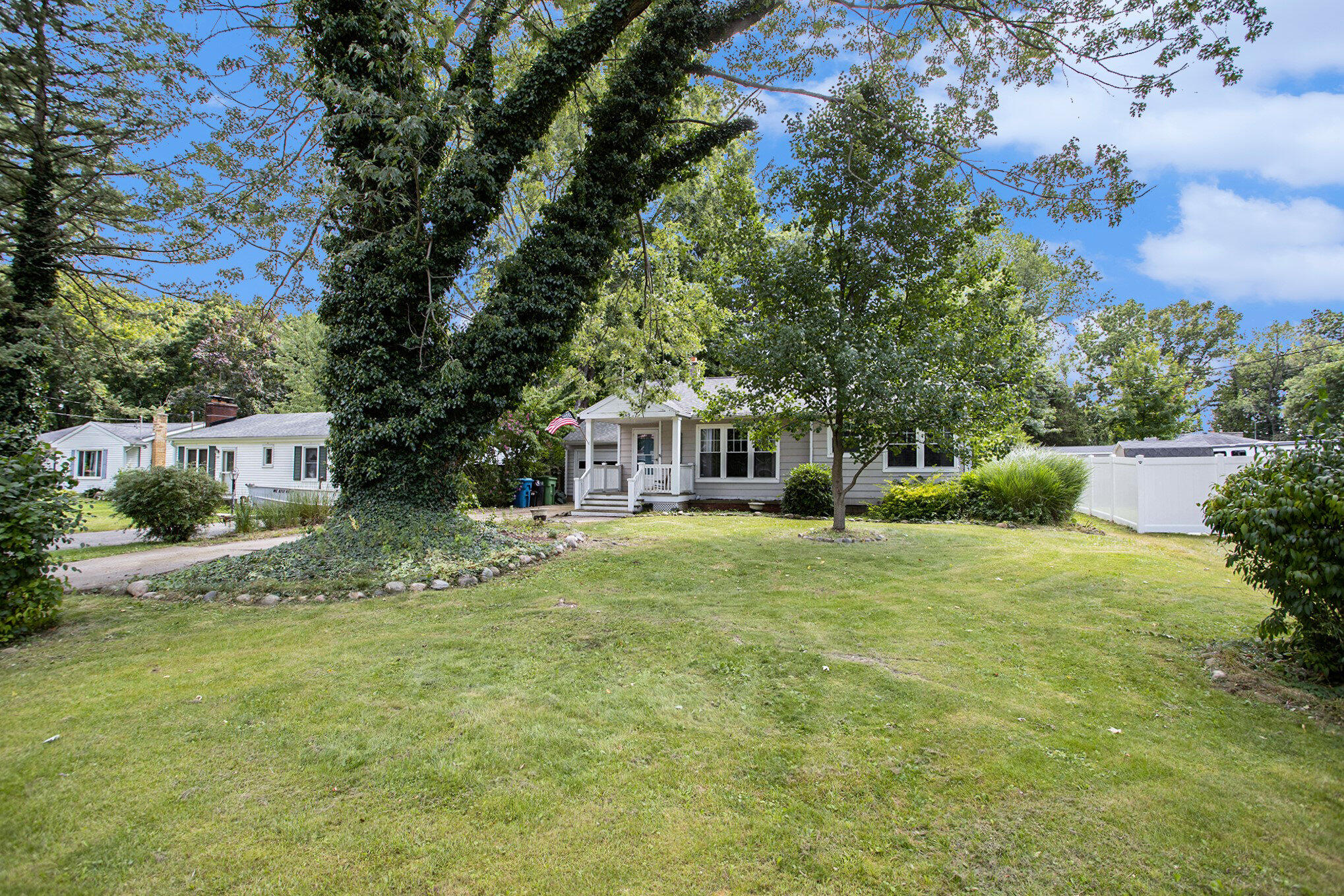 169 Mason Road Battle Creek, MI 49015 - Photo 3 of 29 169 Mason Rd - 4
