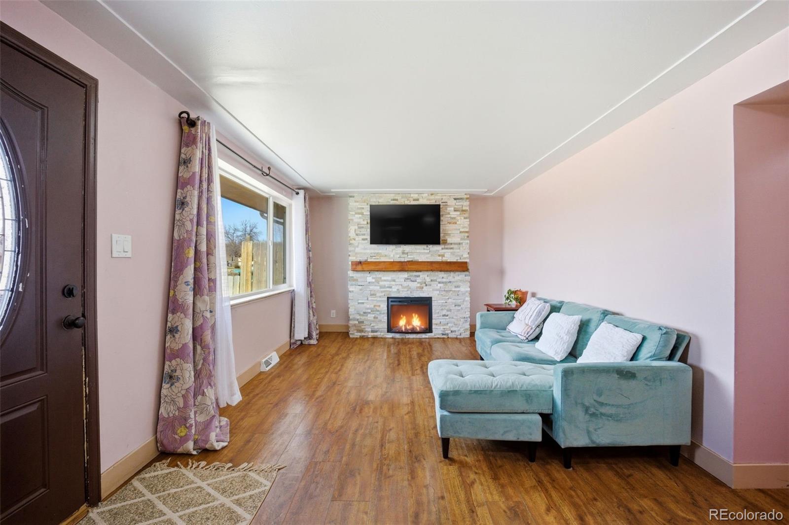 4752 Dover Street Wheat Ridge, CO 80033 - Photo 2 of 18