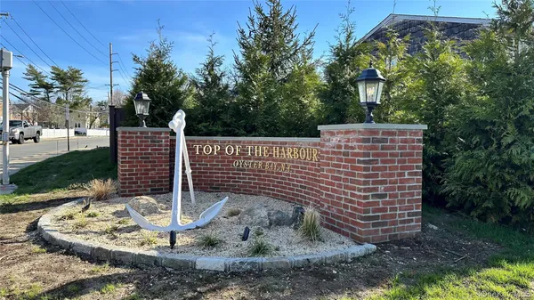 $2,400 | 3 Anchorage Lane, Unit 8B, Oyster Bay, NY 11771