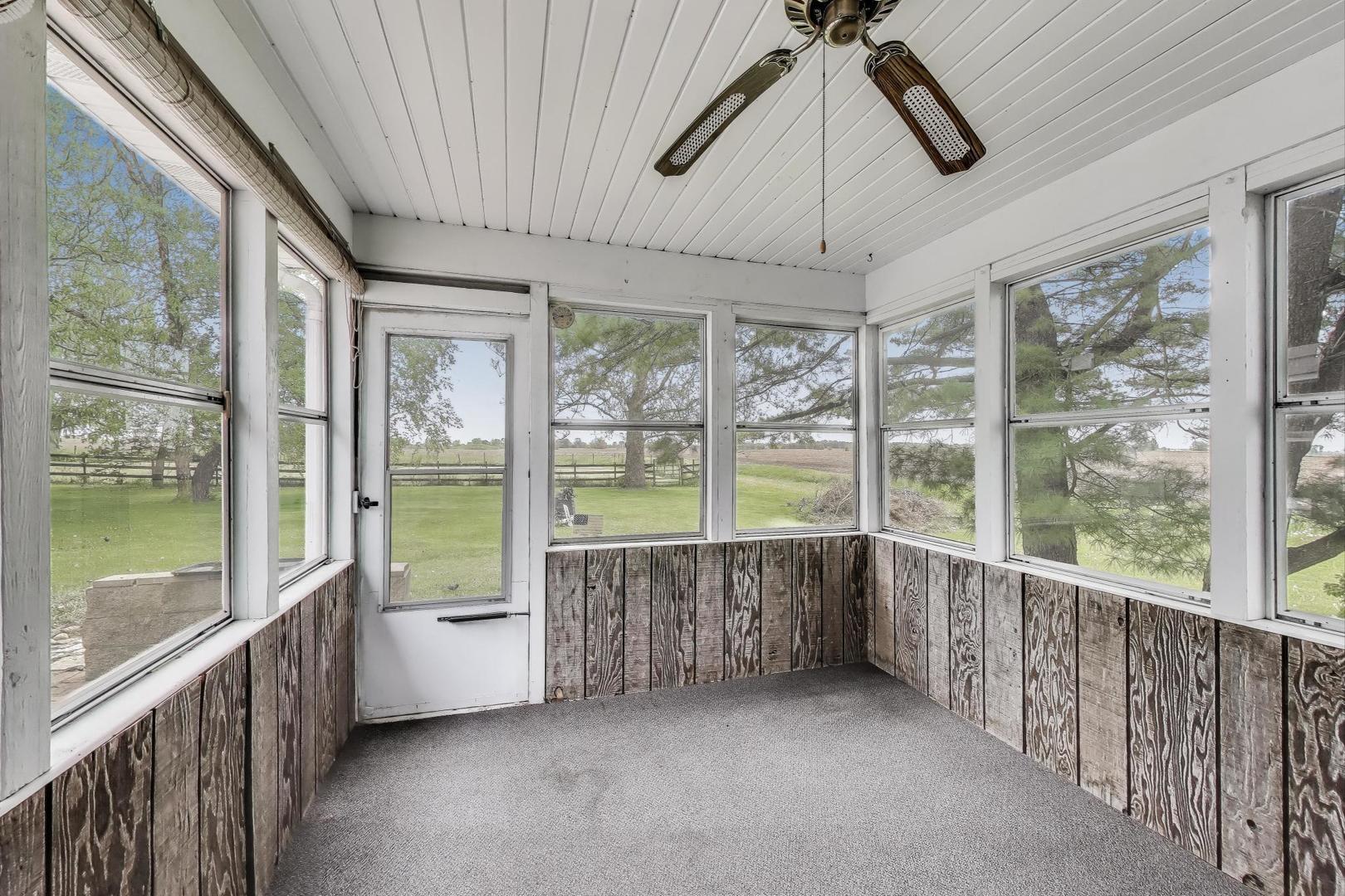 1340 Wooley Road Oswego, IL 60543 - Photo 18 of 35