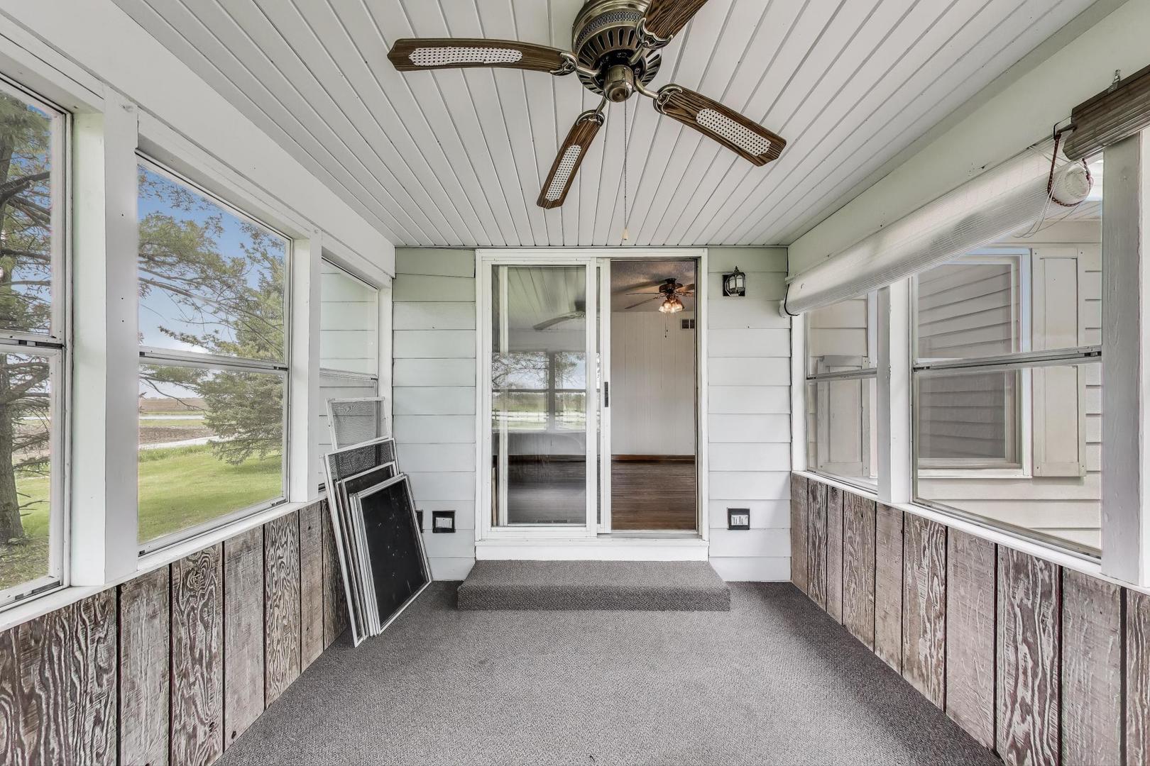 1340 Wooley Road Oswego, IL 60543 - Photo 19 of 35