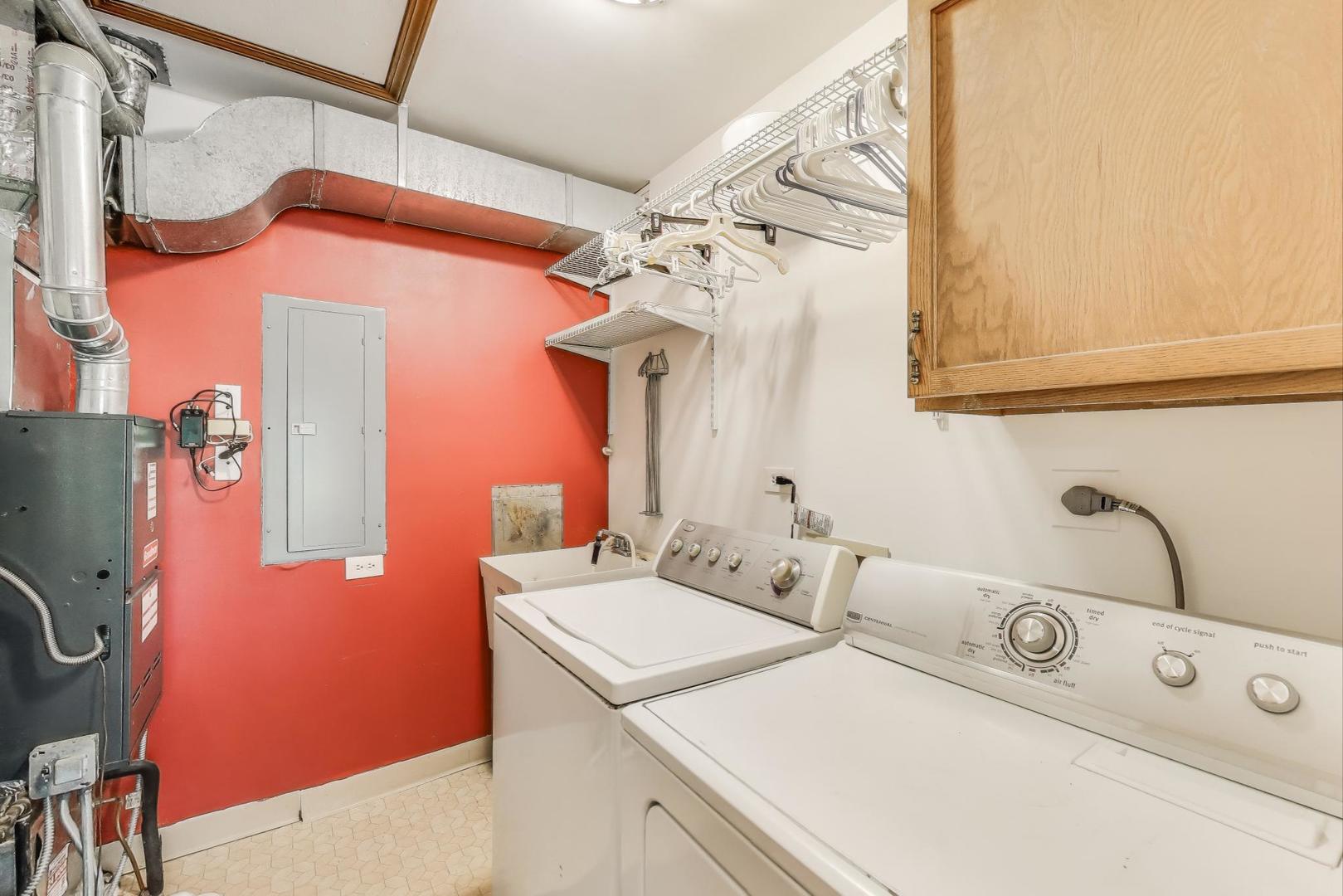 1340 Wooley Road Oswego, IL 60543 - Photo 27 of 35