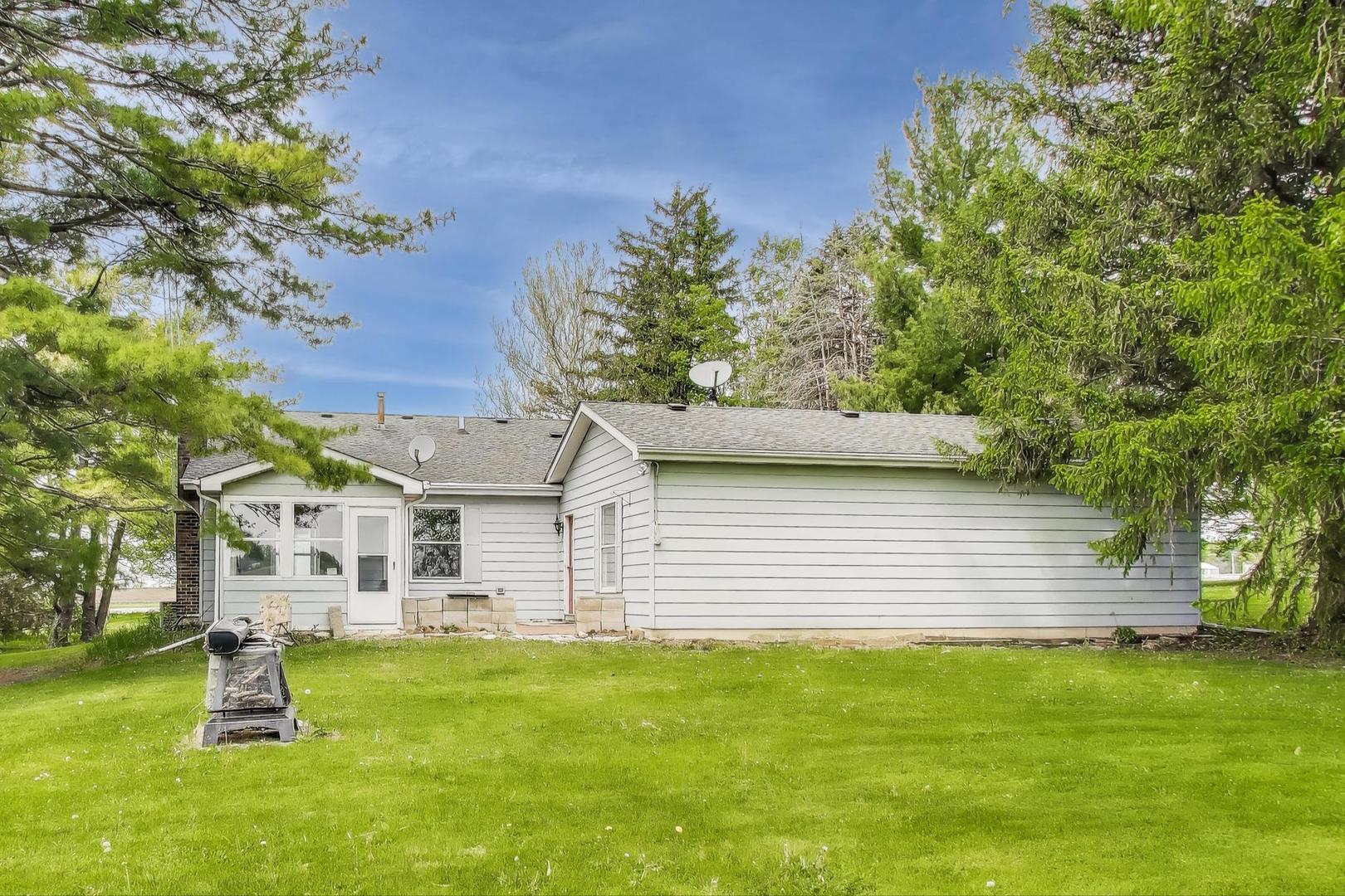 1340 Wooley Road Oswego, IL 60543 - Photo 29 of 35