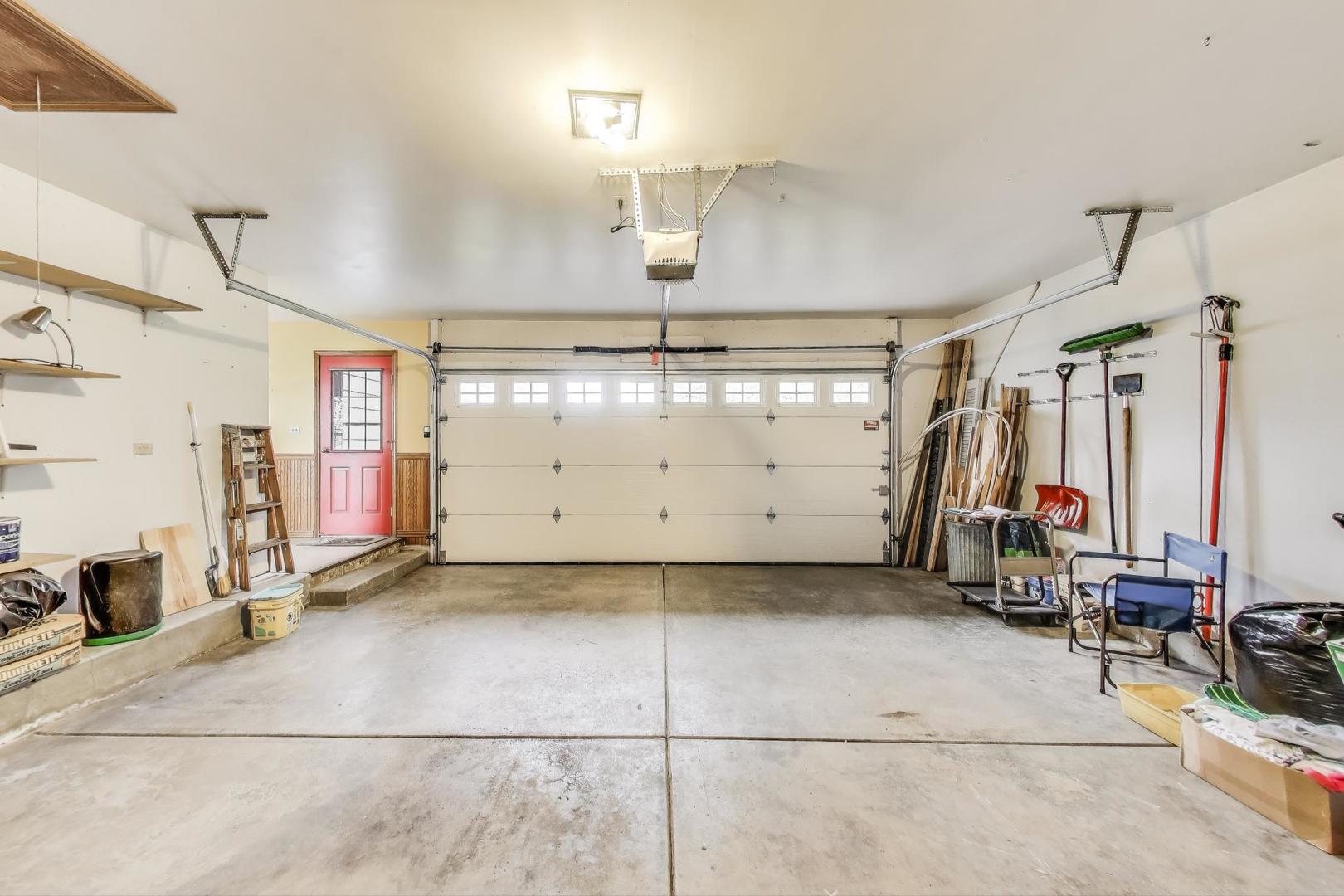 1340 Wooley Road Oswego, IL 60543 - Photo 34 of 35