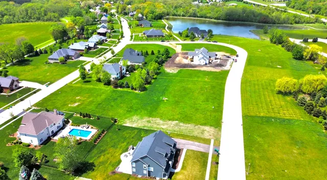 $59,900 | 218 Whittemore Drive, Sycamore, IL 60178