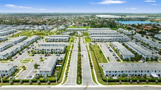 $4,500 | 28500 Southwest 133rd Path, Unit 28500, Homestead, FL 33033