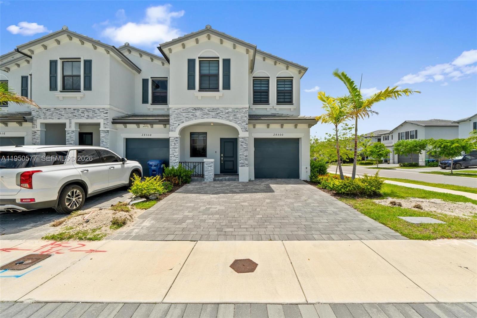 28500 Southwest 133rd Path, Unit 28500 Homestead, FL 33033 - Photo 4 of 29