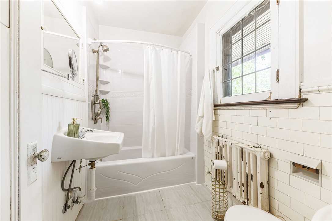 901 Main Street East Rochester, NY 14445 - Photo 27 of 43 Primary Suite